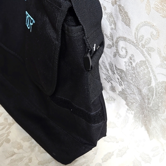 Taylor Swift 1989 World Tour Black Laptop Shoulder Bag - Picture 4 of 8